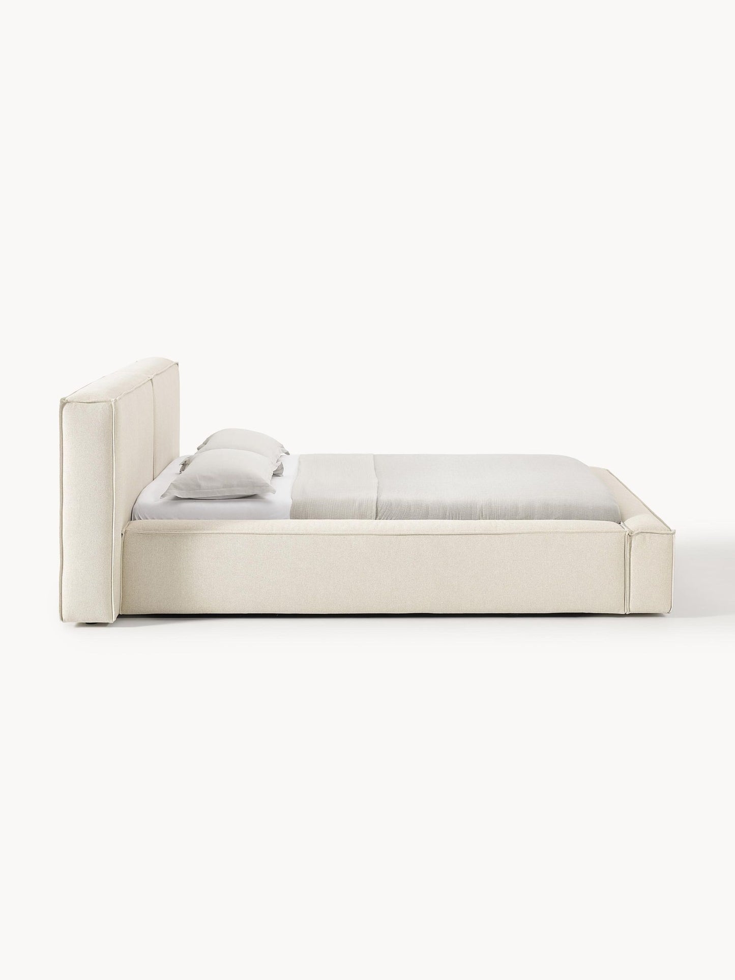 CAMA LENNON