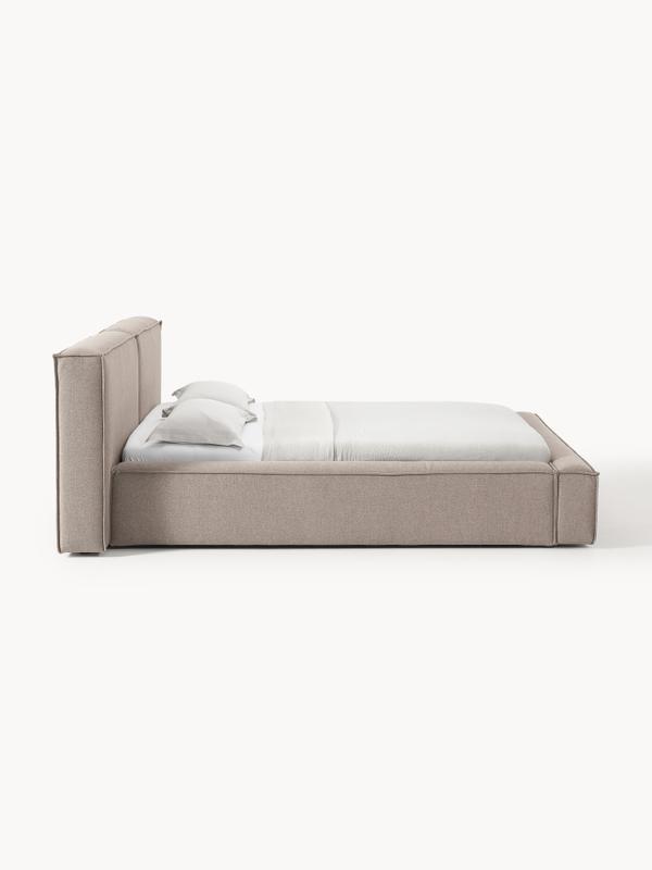 CAMA LENNON