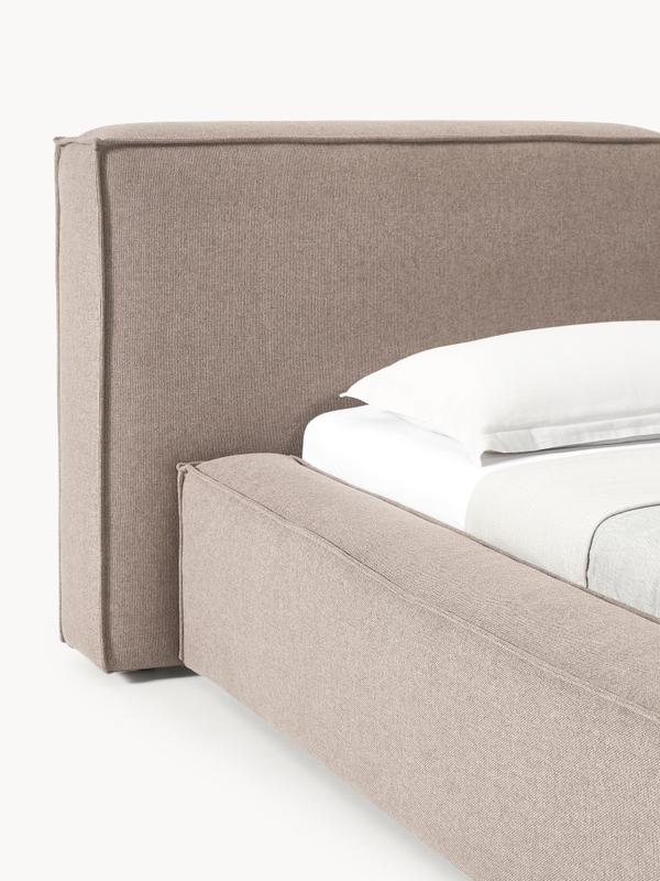 CAMA LENNON