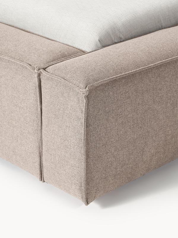 CAMA LENNON